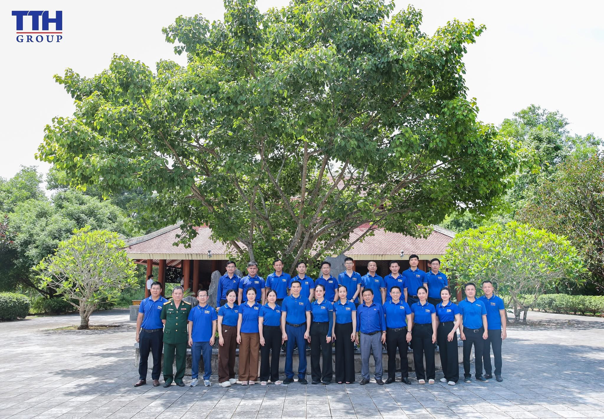 TTH GROUP TỔ CHỨC LỄ DÂNG HƯƠNG TRI ÂN CÁC ANH HÙNG LIỆT SĨ NHÂN DỊP 27/7