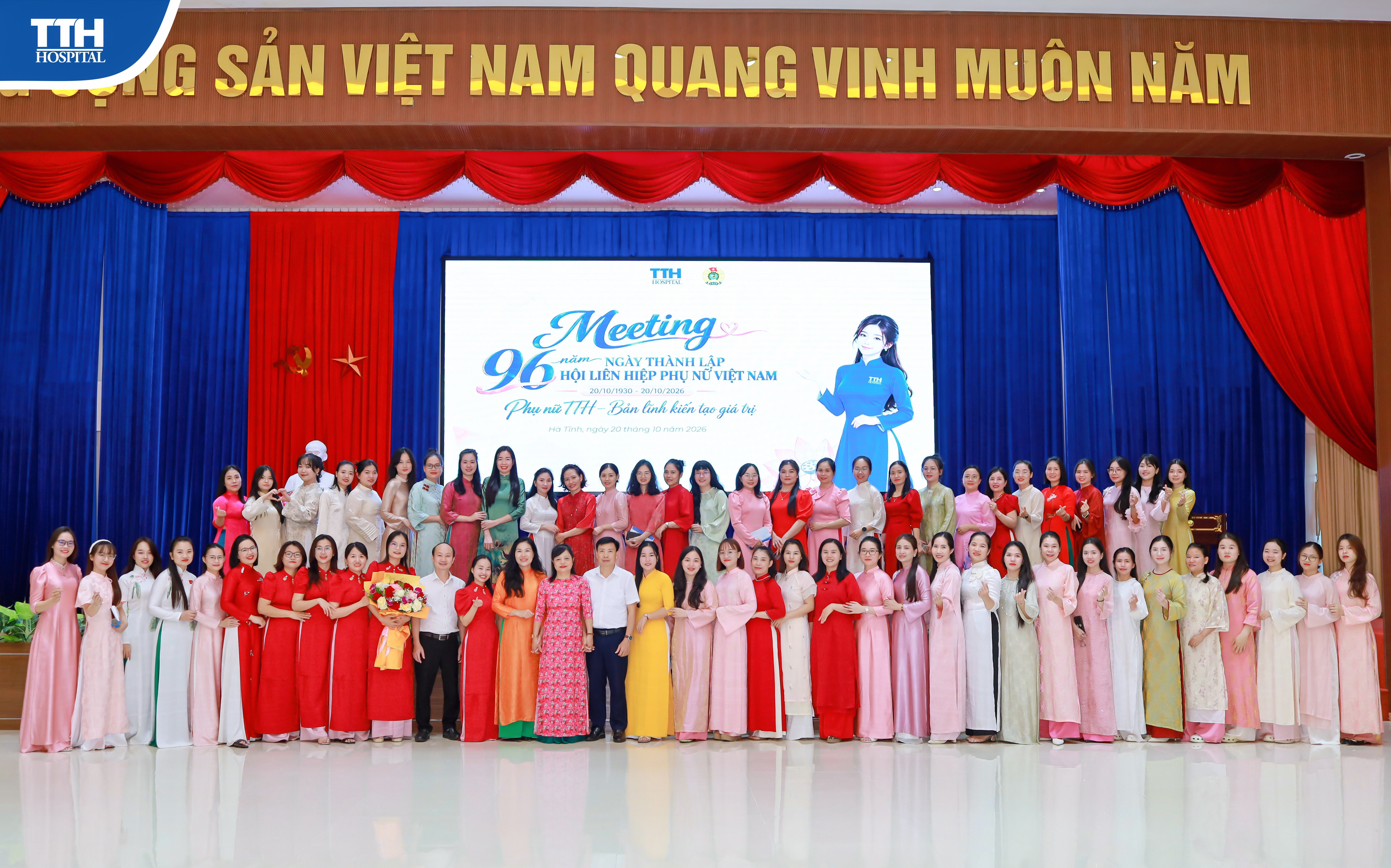 RẠNG RỠ VÀ CẢM XÚC: LỄ MEETING 20/10 "PHỤ NỮ TTH – BẢN LĨNH KIẾN TẠO GIÁ TRỊ"
