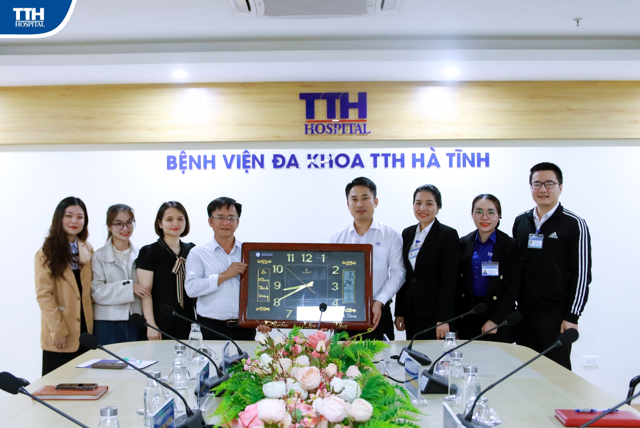 ĐOÀN BỆNH VIỆN ĐA KHOA QUANG THÀNH THAM QUAN, HỌC TẬP CÔNG TÁC XÂY DỰNG KẾ HOẠCH, VẬN HÀNH TỔ CHỨC TẠI BỆNH VIỆN ĐA KHOA TTH HÀ TĨNH