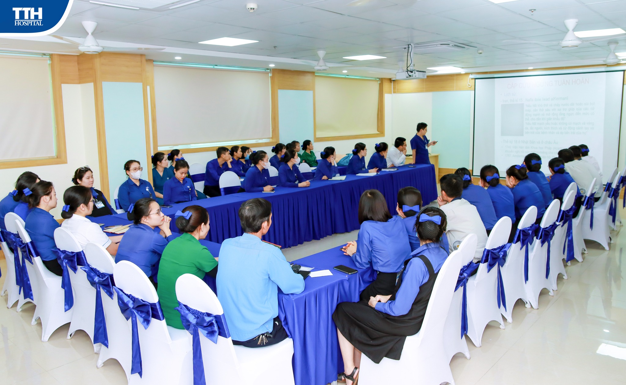 CẤP CỨU "NGỪNG TUẦN HOÀN" CƠ BẢN - KỸ NĂNG CẦN THIẾT CHO MỌI NGƯỜI