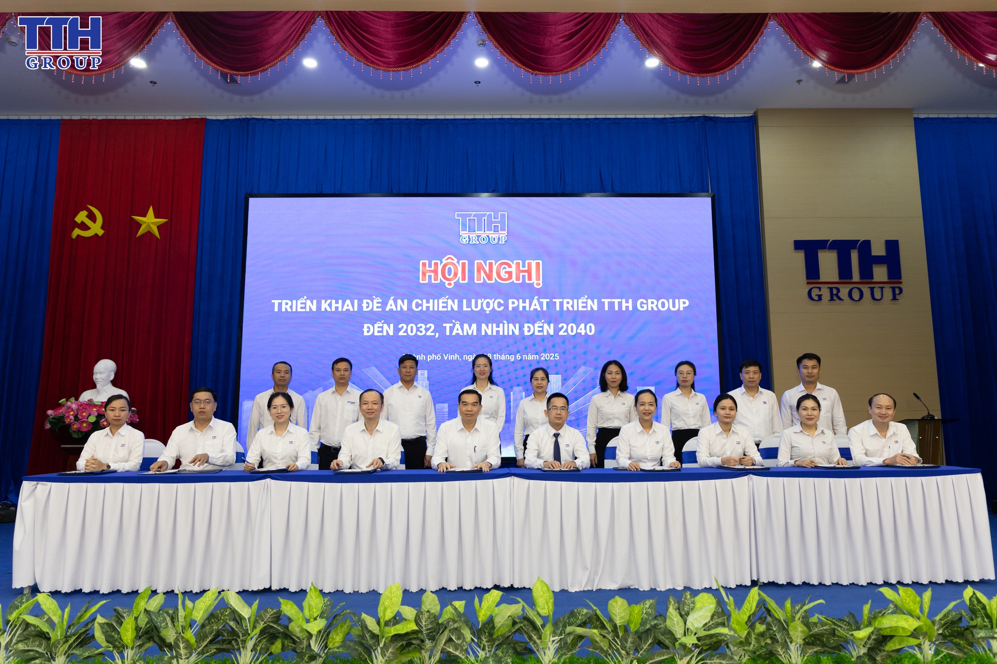 TTH GROUP TỔ CHỨC THÀNH CÔNG HỘI NGHỊ TRIỂN KHAI ĐỀ ÁN CHIẾN LƯỢC PHÁT TRIỂN TTH GROUP ĐẾN NĂM 2032, TẦM NHÌN ĐẾN 2040