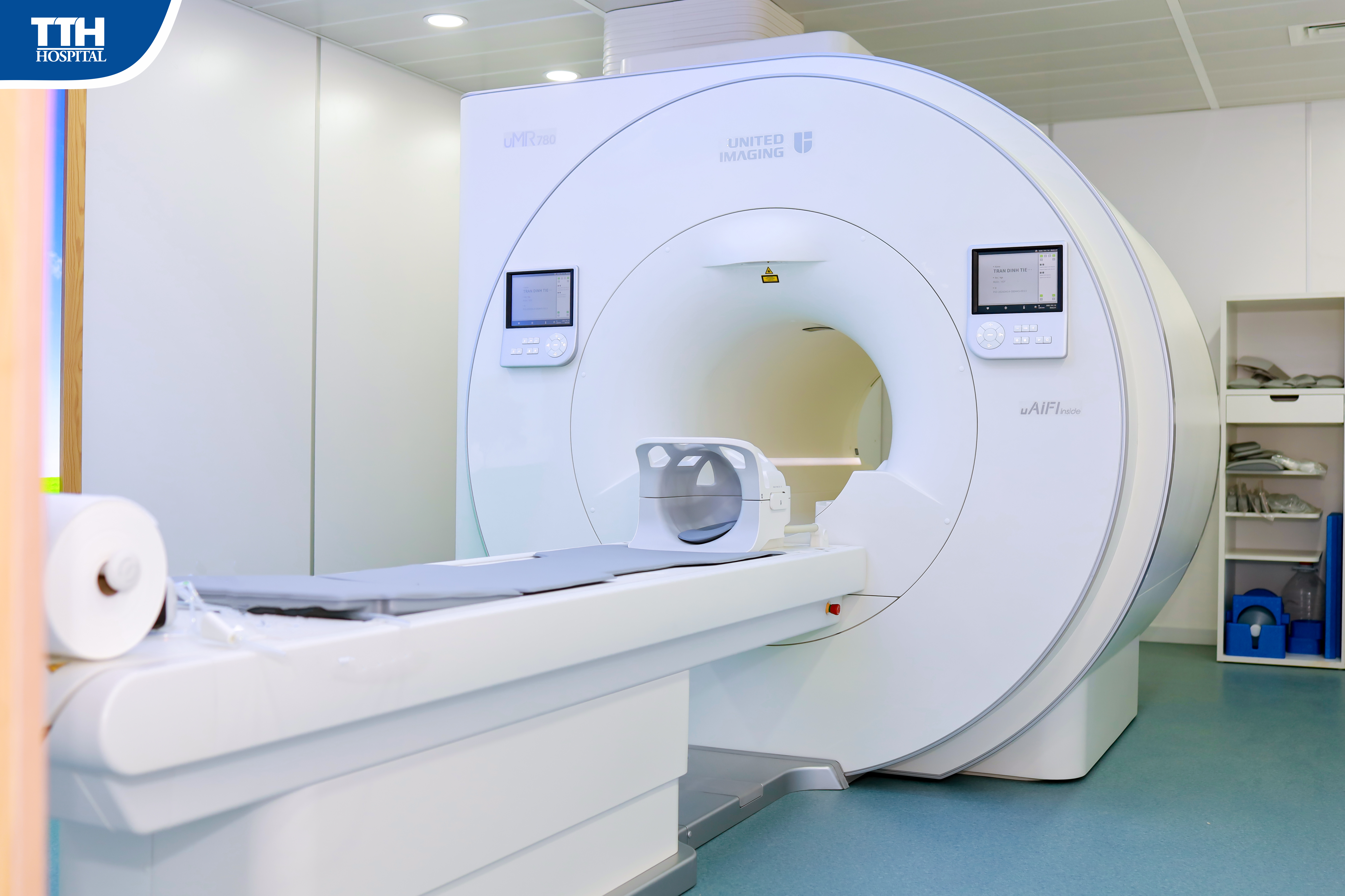 Bước ngoặt y tế tại Hà Tĩnh: BVĐK TTH Hà Tĩnh chính thức đưa vào vận hành hệ thống cộng hưởng từ MRI 3.0 Tesla tích hợp AI