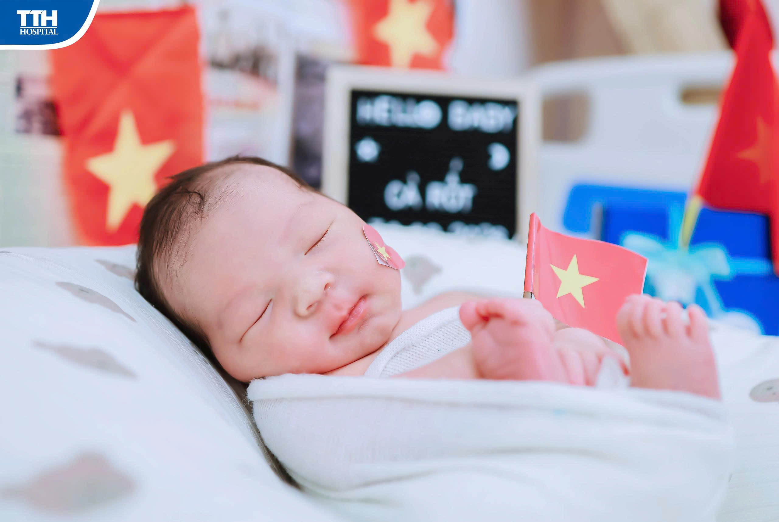 NHỮNG "CÔNG DÂN NHÍ" TẠI TTH HÀ TĨNH RẠNG NGỜI SẮC ĐỎ CHÀO ĐÓN TẾT ĐỘC LẬP 2/9